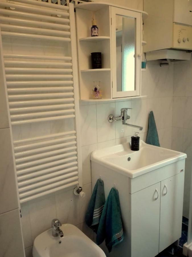 Maison Teresa Cir 0161 อาออสตา ภายนอก รูปภาพ